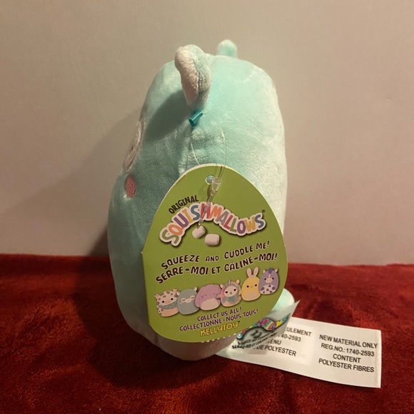 Miley the Llama Squishmallow Easter Exclusive - Picture 2 of 3